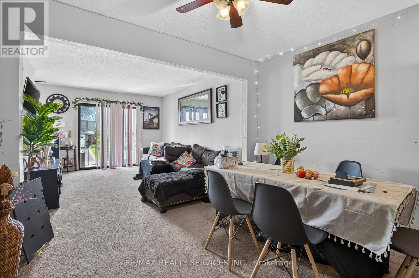 23 DAFOE CRESCENT - 14