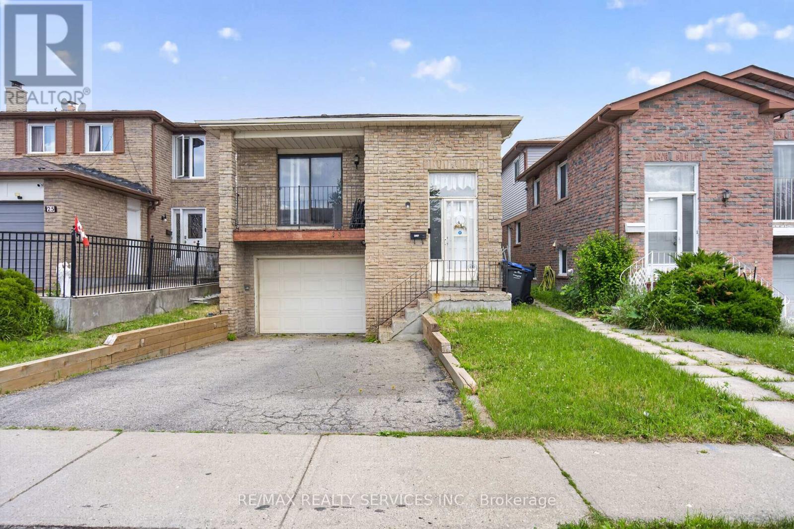 23 DAFOE CRESCENT - 3