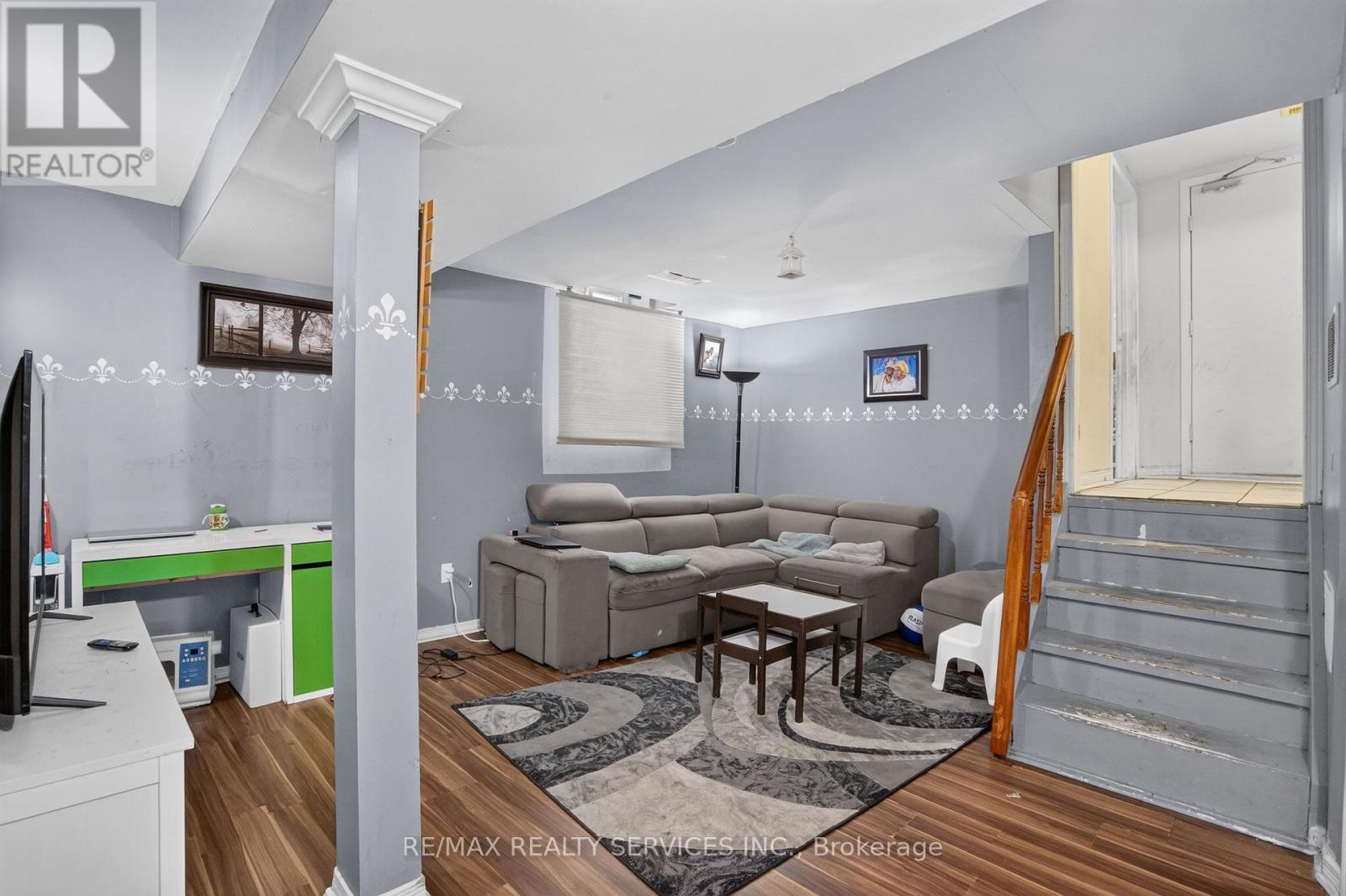 23 DAFOE CRESCENT - 38