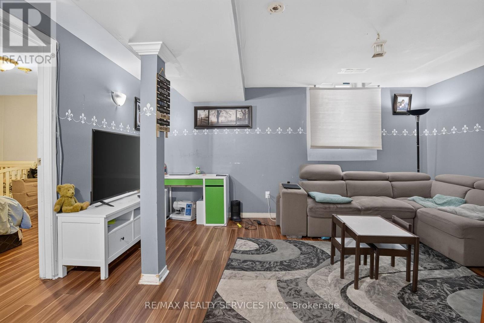 23 DAFOE CRESCENT - 39