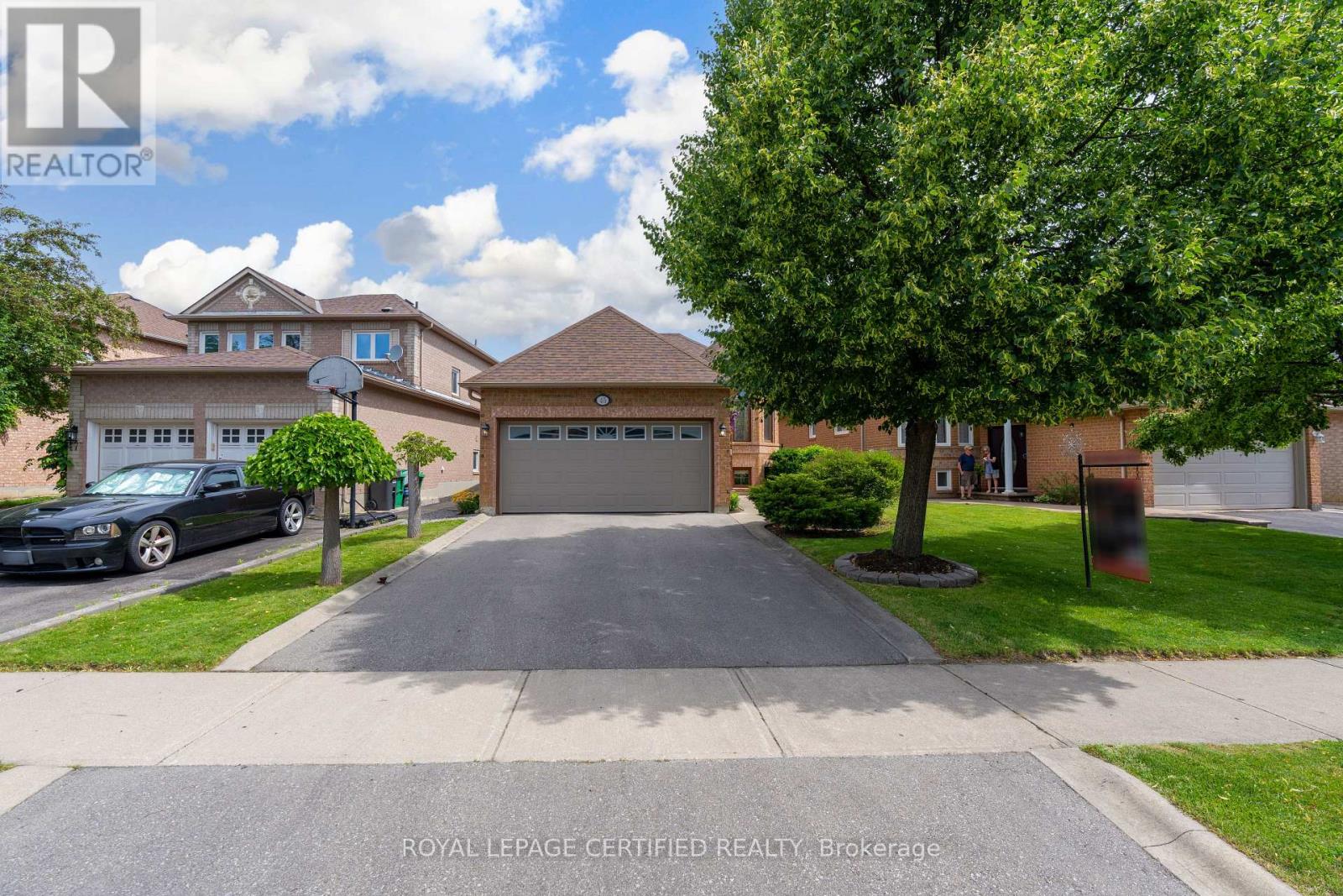 45 SPRINGVIEW DRIVE - 1