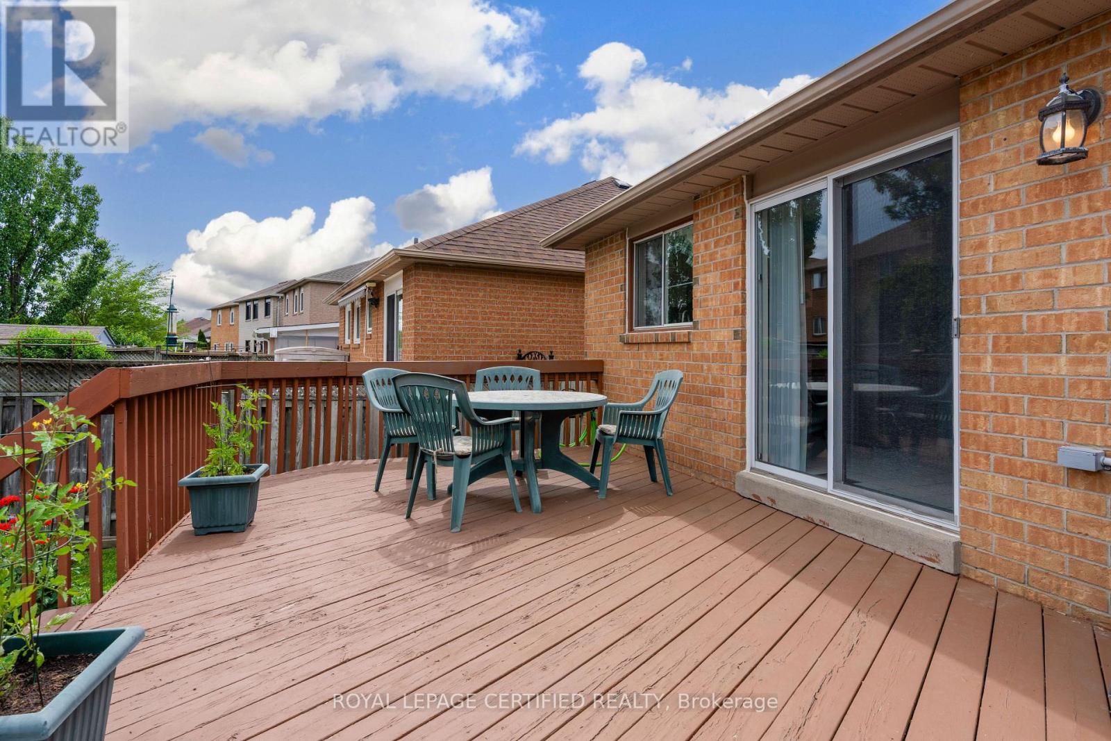 45 SPRINGVIEW DRIVE - 22