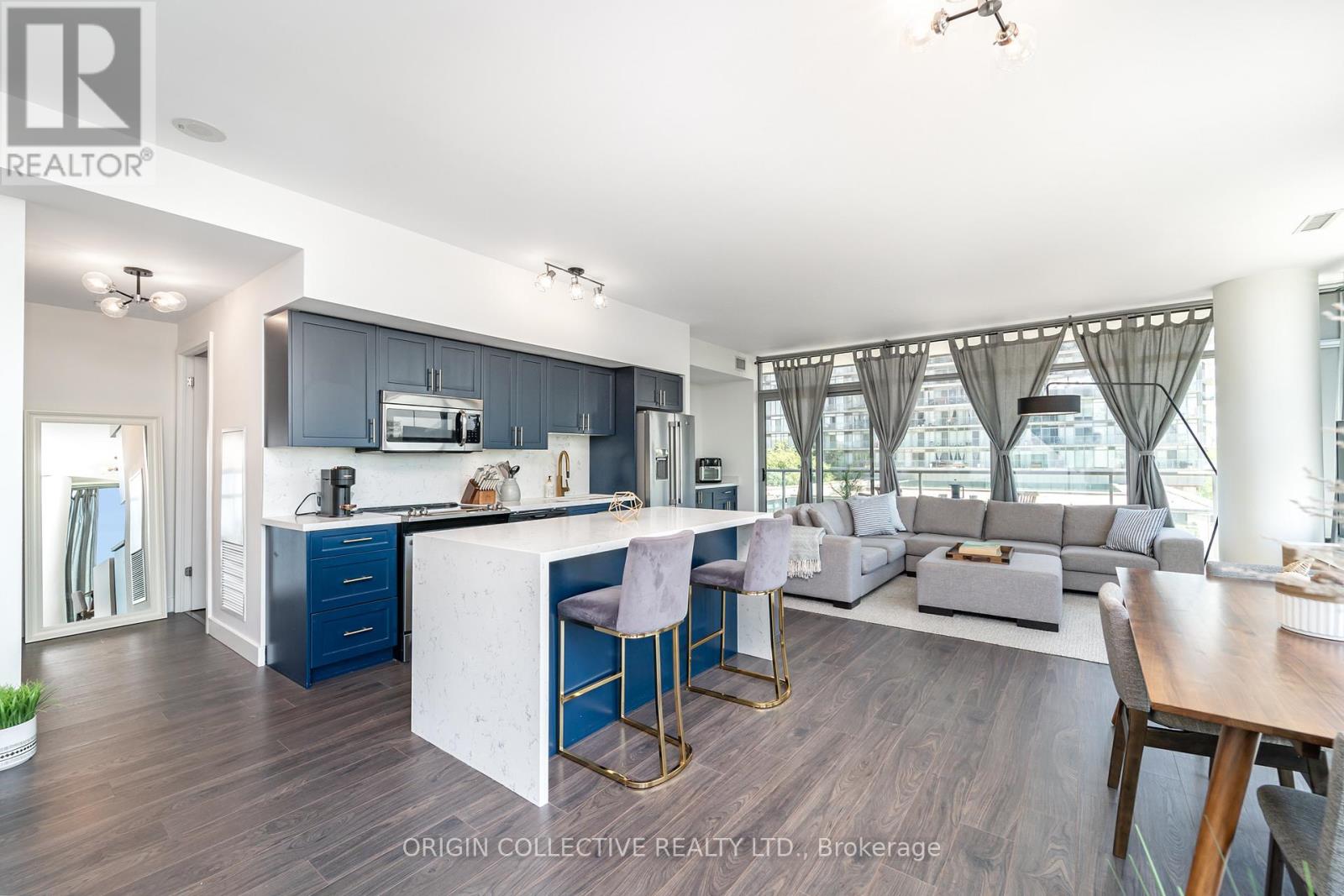#302 105 THE QUEENSWAY AVENUE - 5