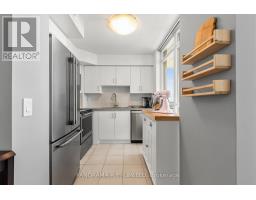Foyer - 1810 - 235 Sherway Gardens Road, Toronto, ON M9C0A2 Photo 6