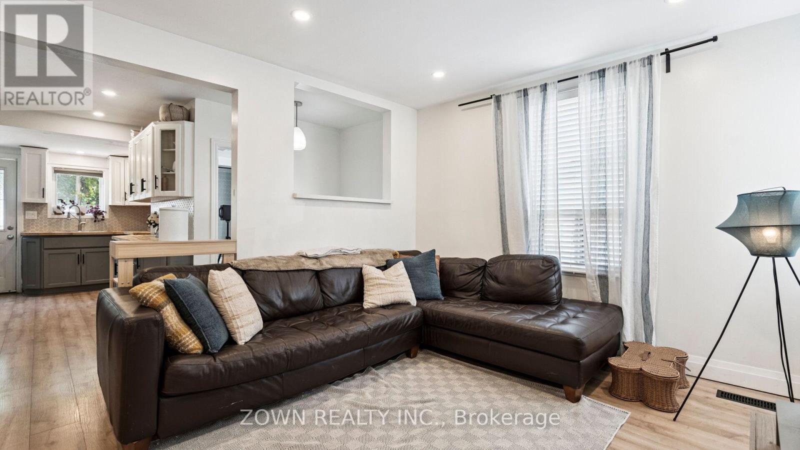64 SHEAFFE STREET - 10