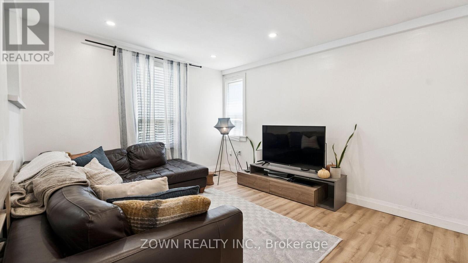 64 SHEAFFE STREET - 13