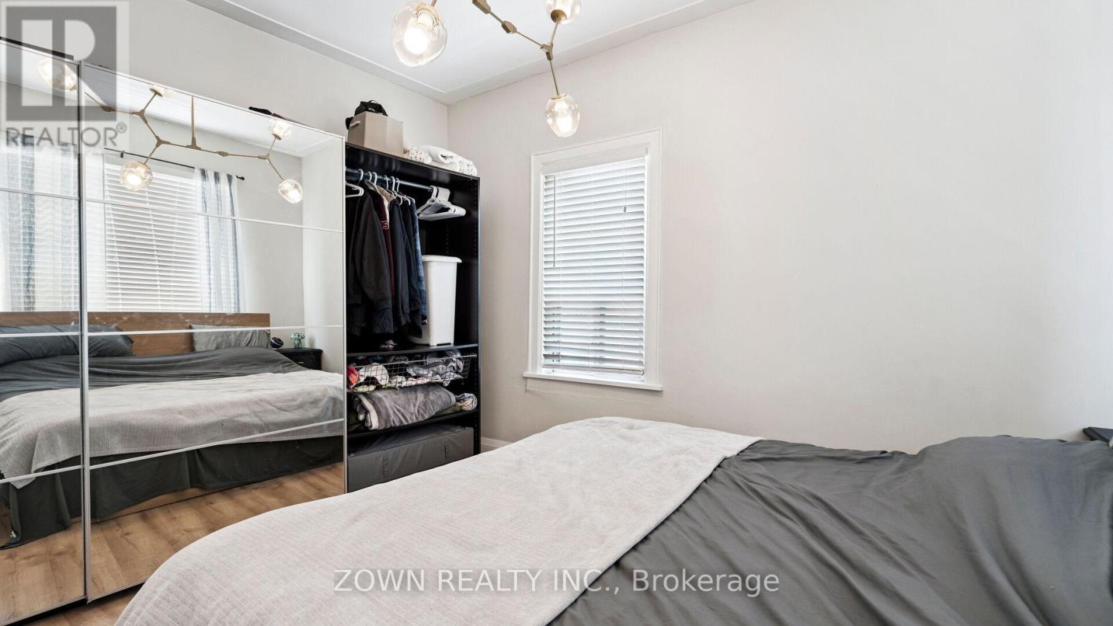 64 SHEAFFE STREET - 20