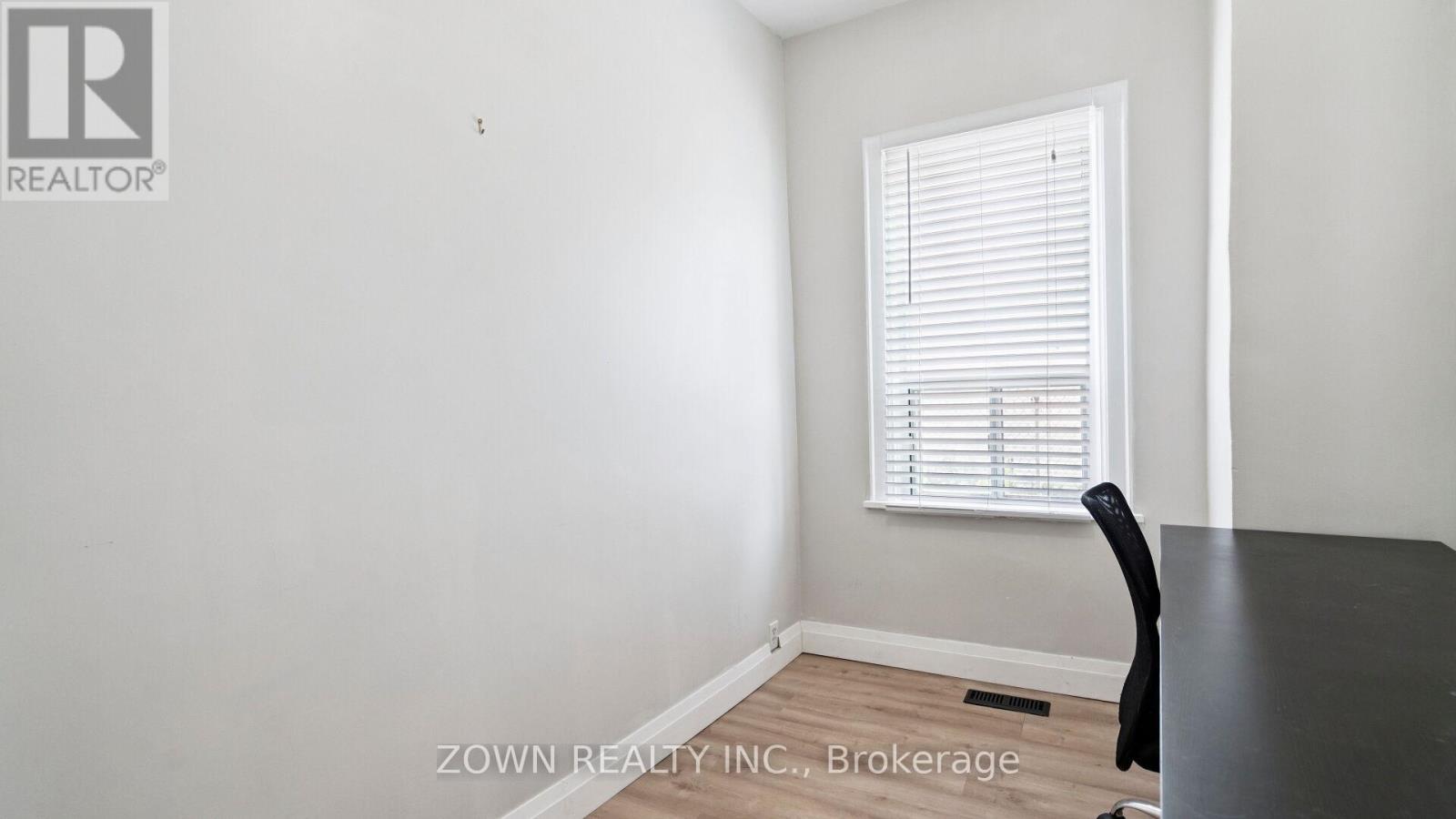 64 SHEAFFE STREET - 23