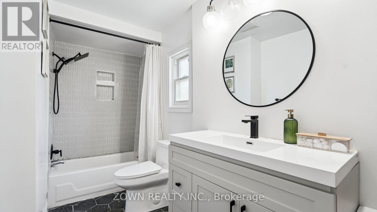 64 SHEAFFE STREET - 28