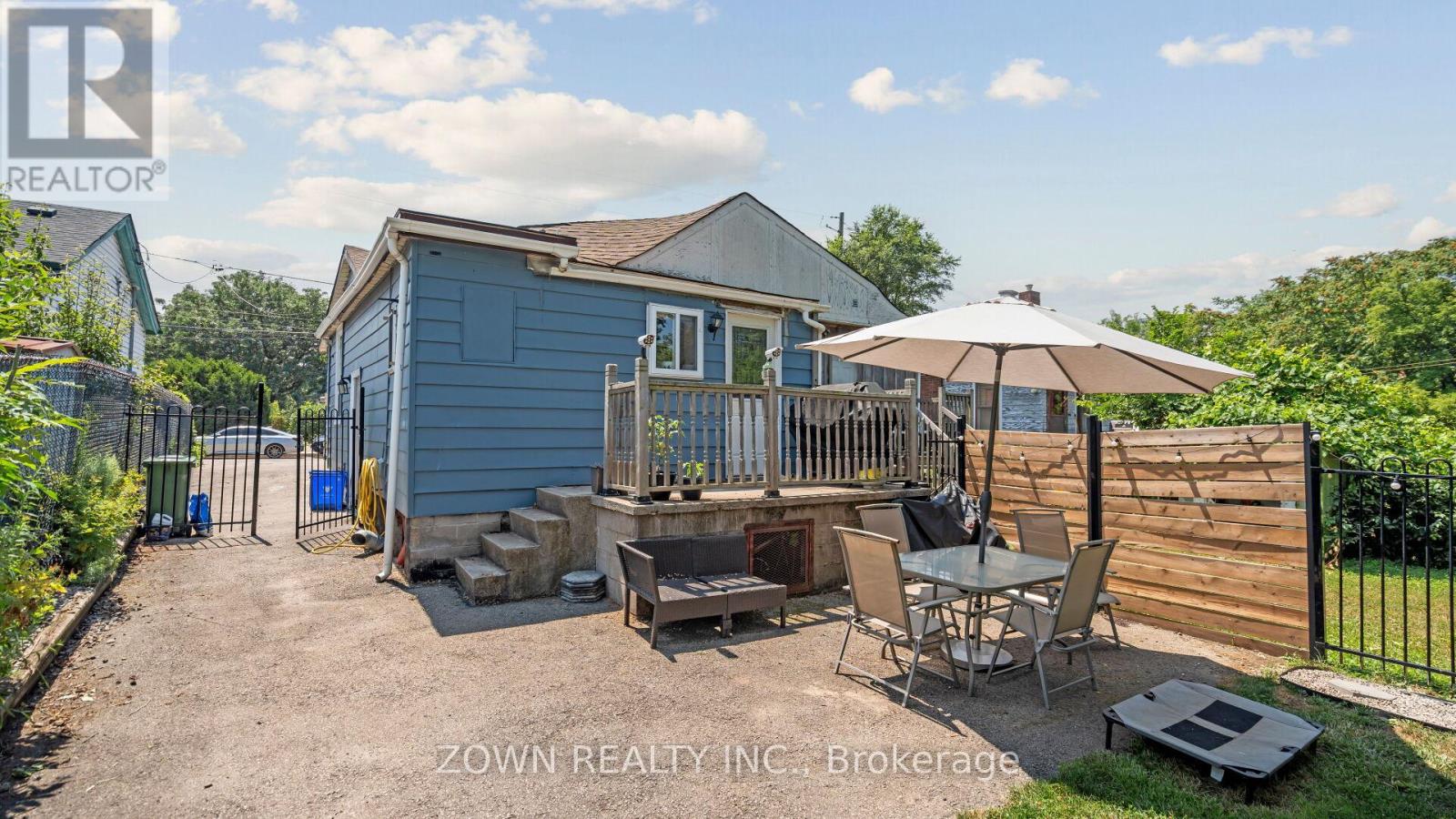 64 SHEAFFE STREET - 31