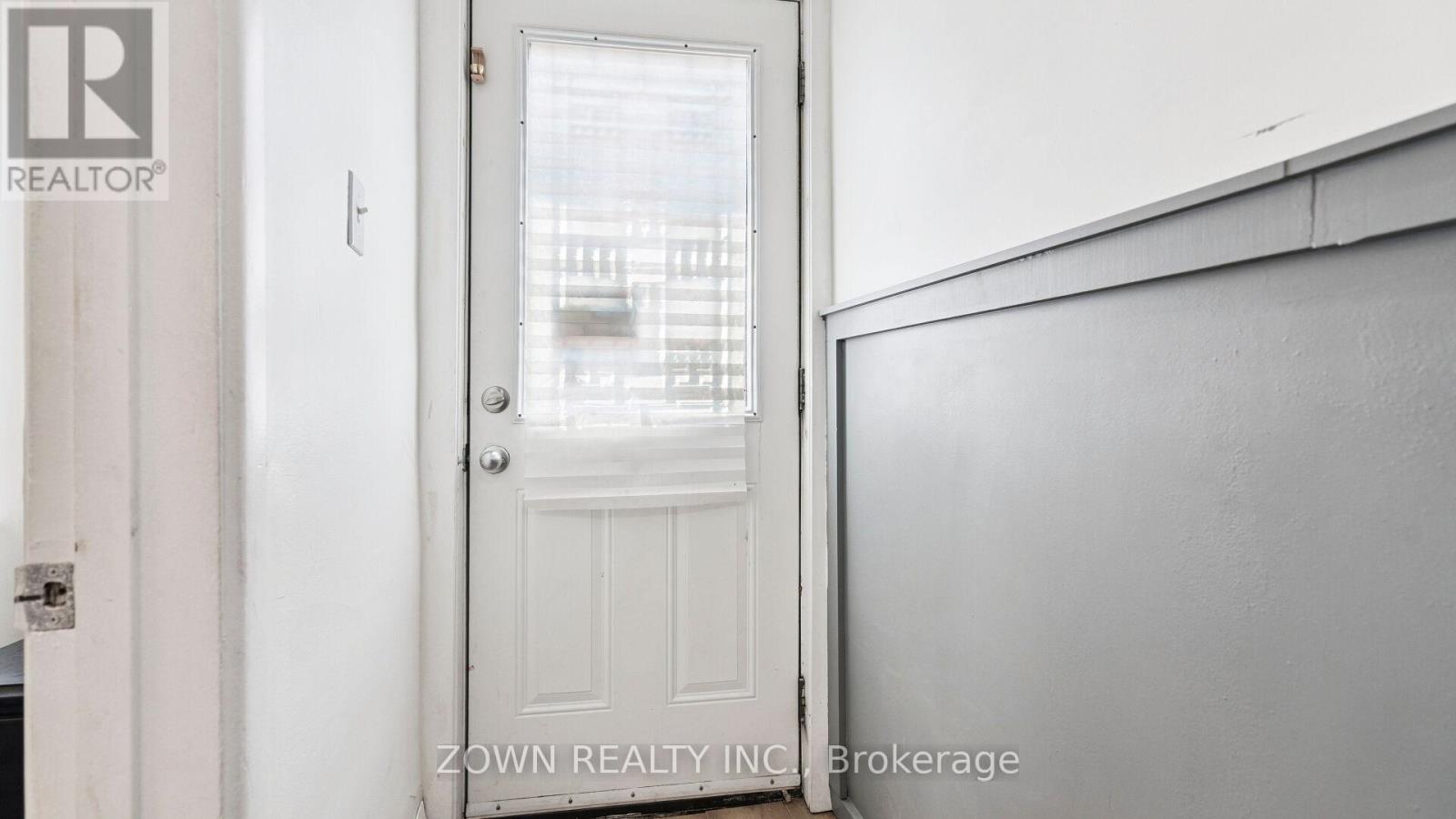 64 SHEAFFE STREET - 6