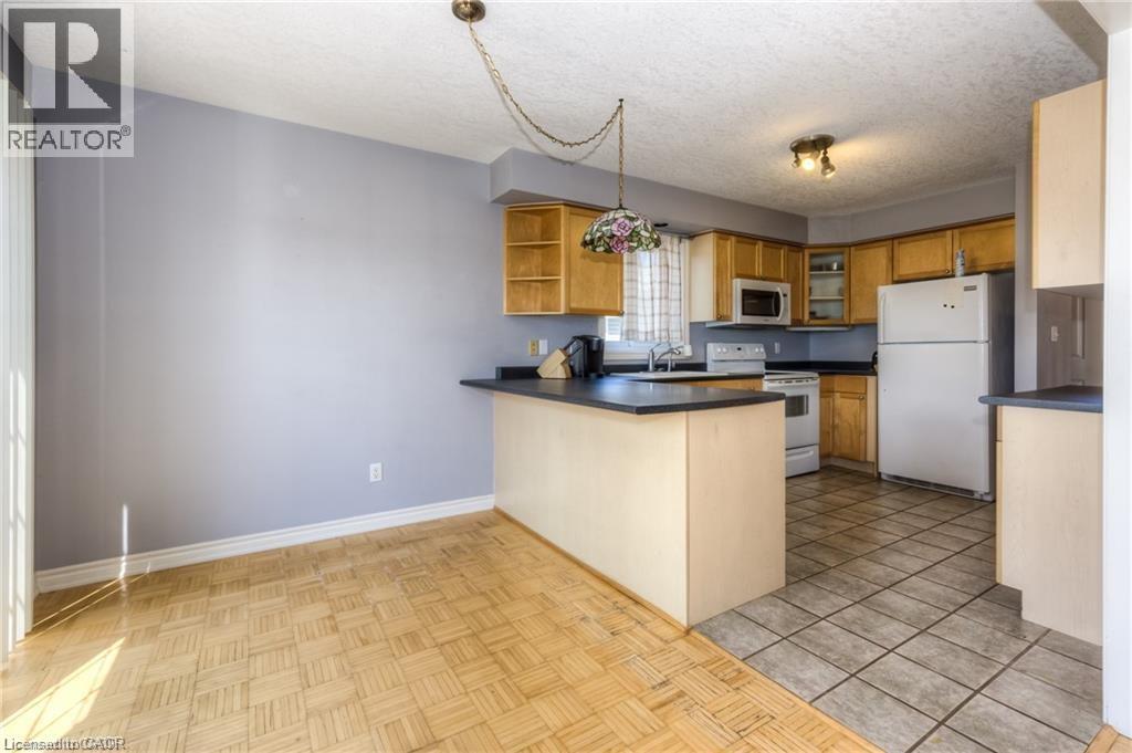 53 WINGFIELD Avenue - 13