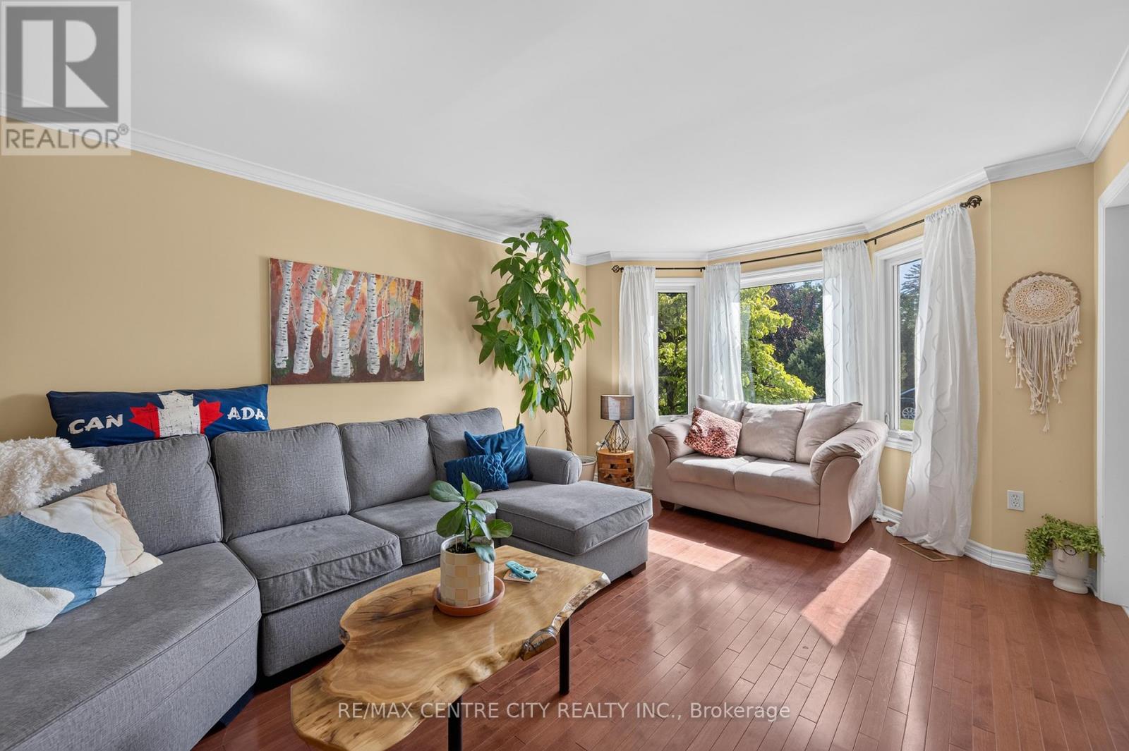 15 CAVANAUGH CRESCENT - 17