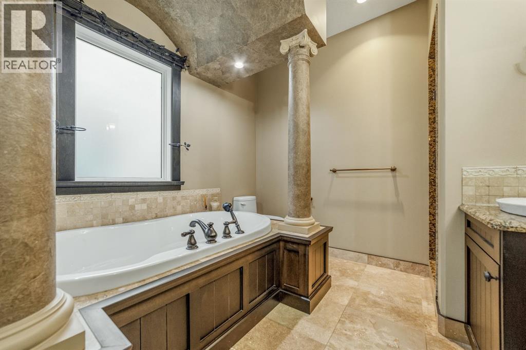 Elegant ensuite includimg a jetted soaker tub