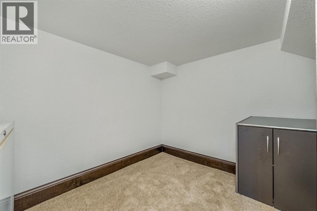 226 Riverstone Boulevard W — photo 31