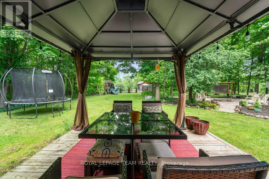 1462 RIDEAU RIVER ROAD - 36
