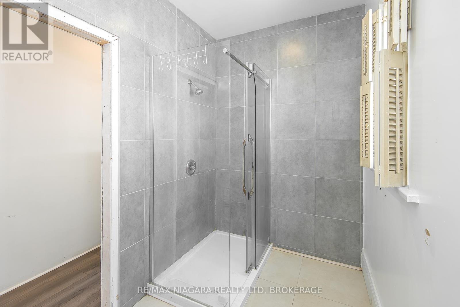 518 KING STREET - Image 26