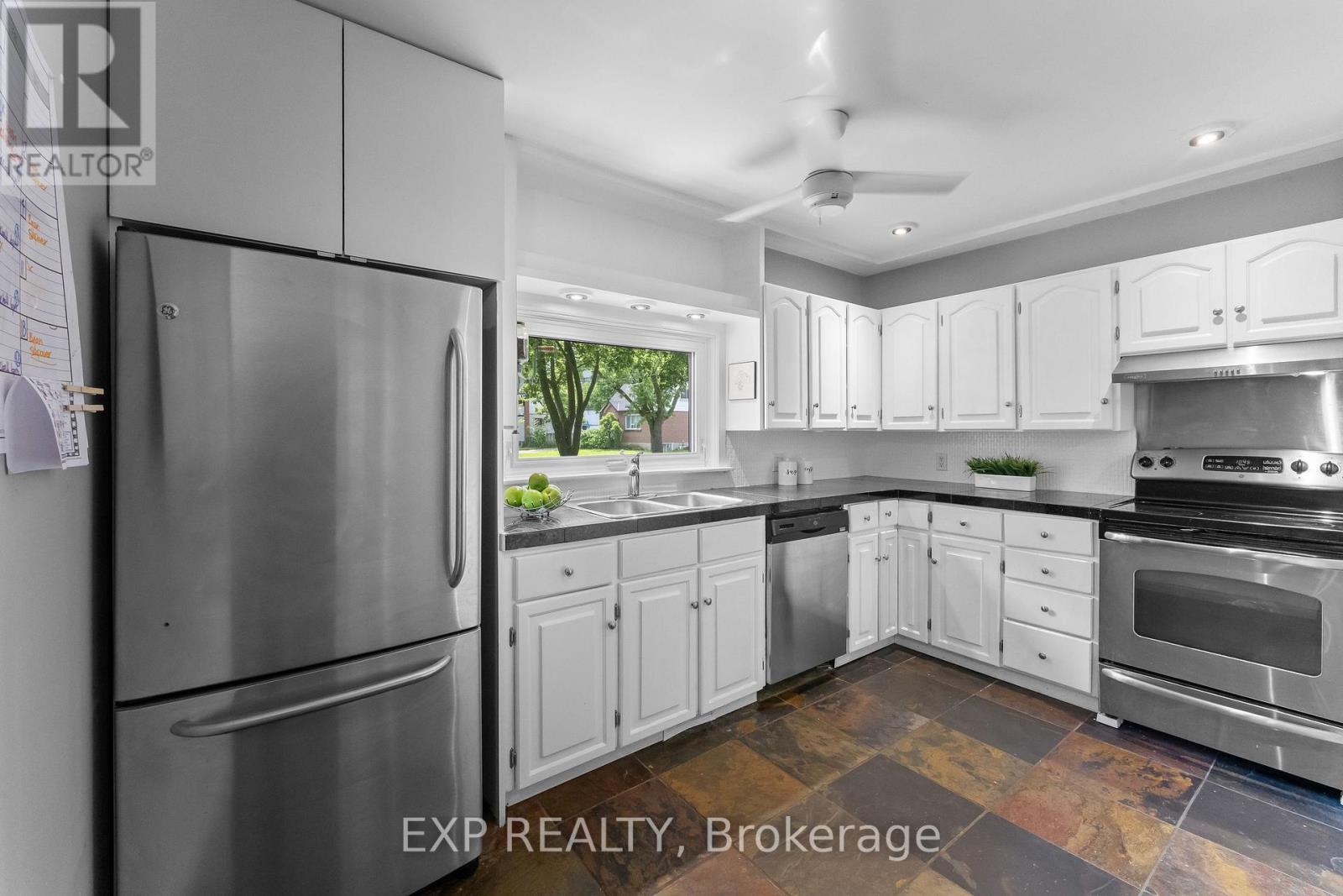 3 WINNIFRED AVENUE - Image 15