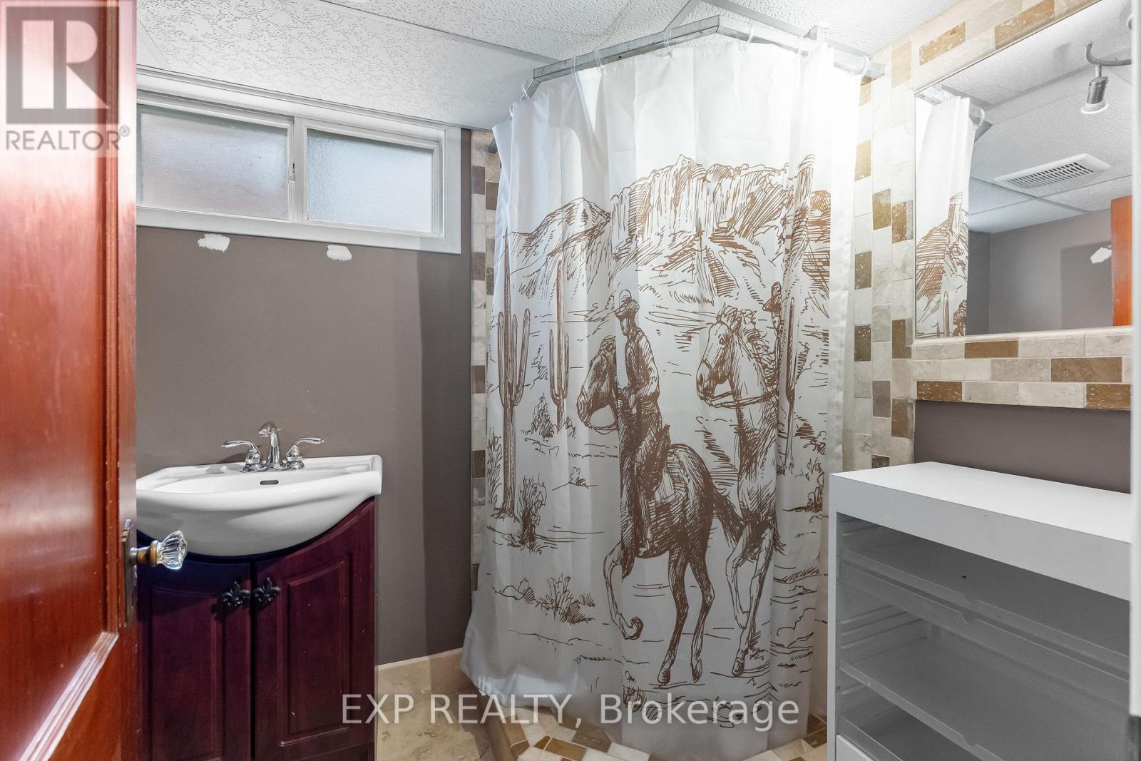 3 WINNIFRED AVENUE - Image 33
