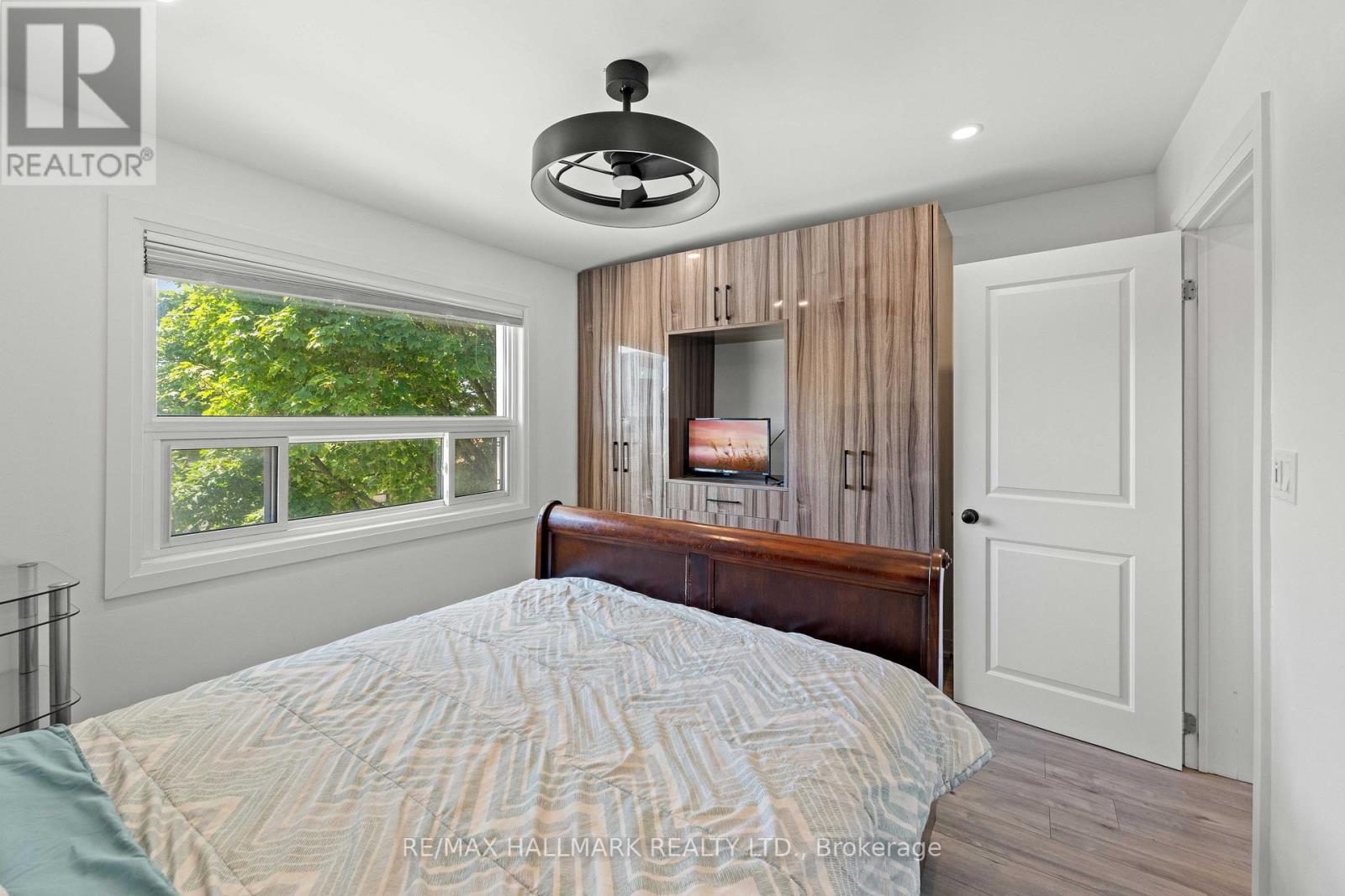2 AMHERST AVENUE - 18