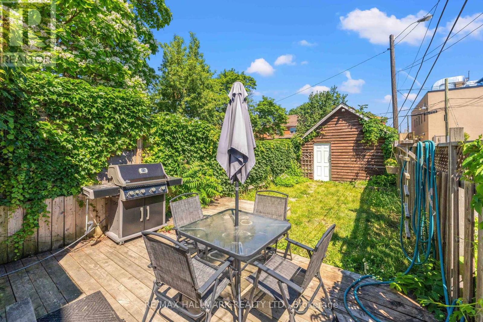 2 AMHERST AVENUE - 30