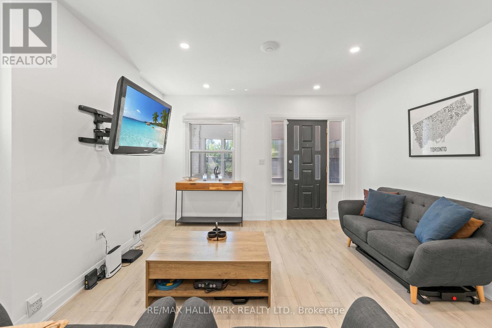 2 AMHERST AVENUE - 8