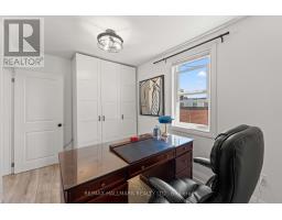 2 Amherst Avenue, Toronto, ON M6E1Z3 Photo 20
