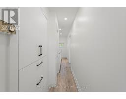 2 Amherst Avenue, Toronto, ON M6E1Z3 Photo 21