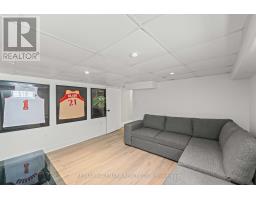 2 Amherst Avenue, Toronto, ON M6E1Z3 Photo 26