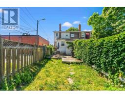 2 Amherst Avenue, Toronto, ON M6E1Z3 Photo 33