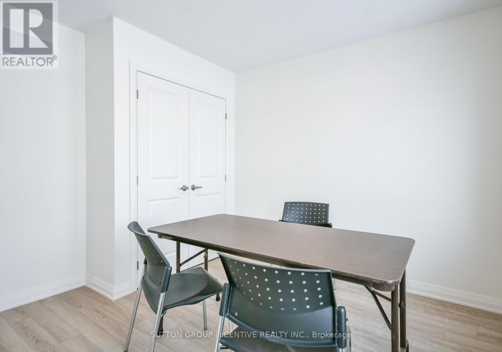47 HAROLD AVENUE - 17