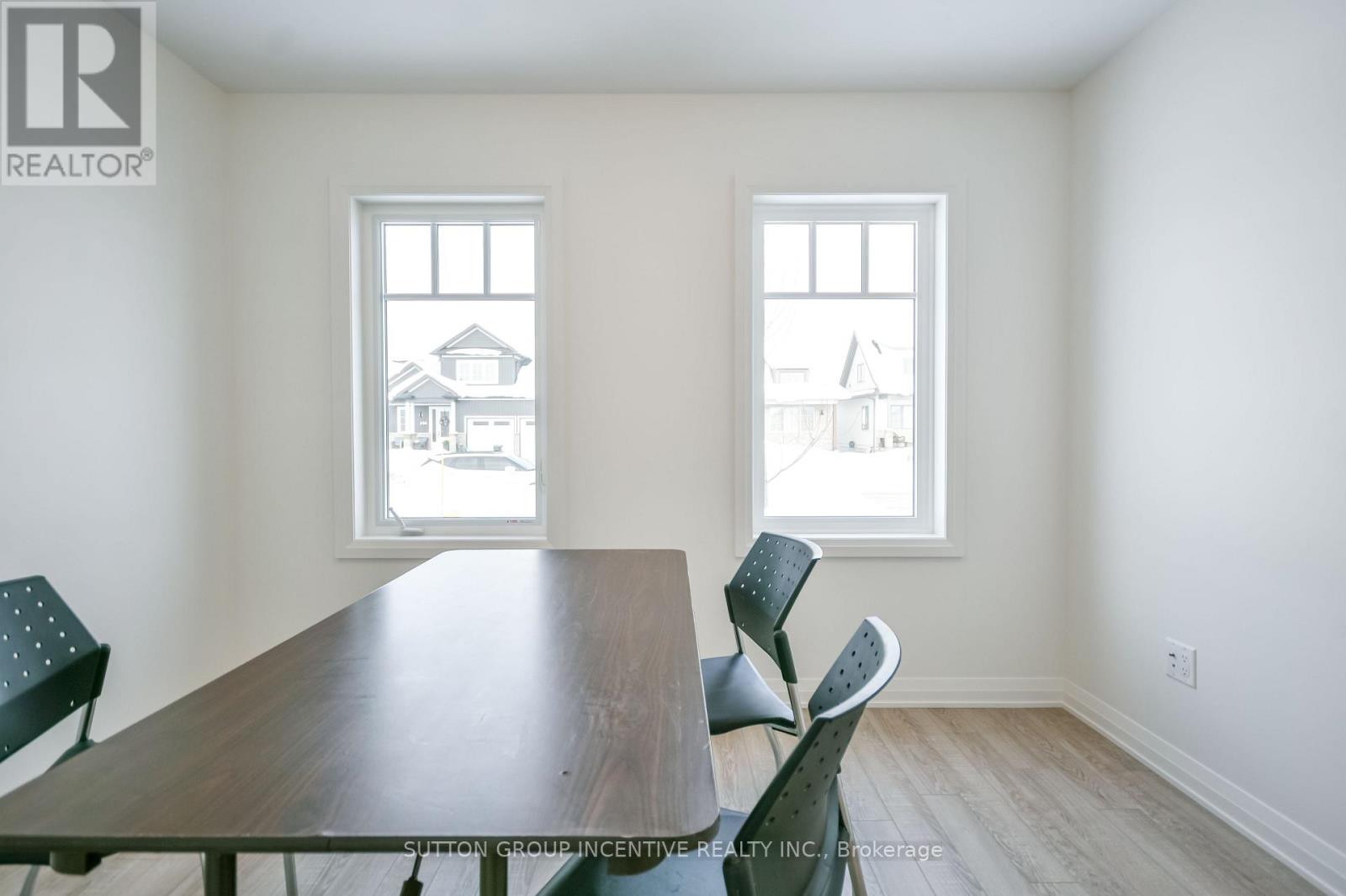 47 HAROLD AVENUE - 18