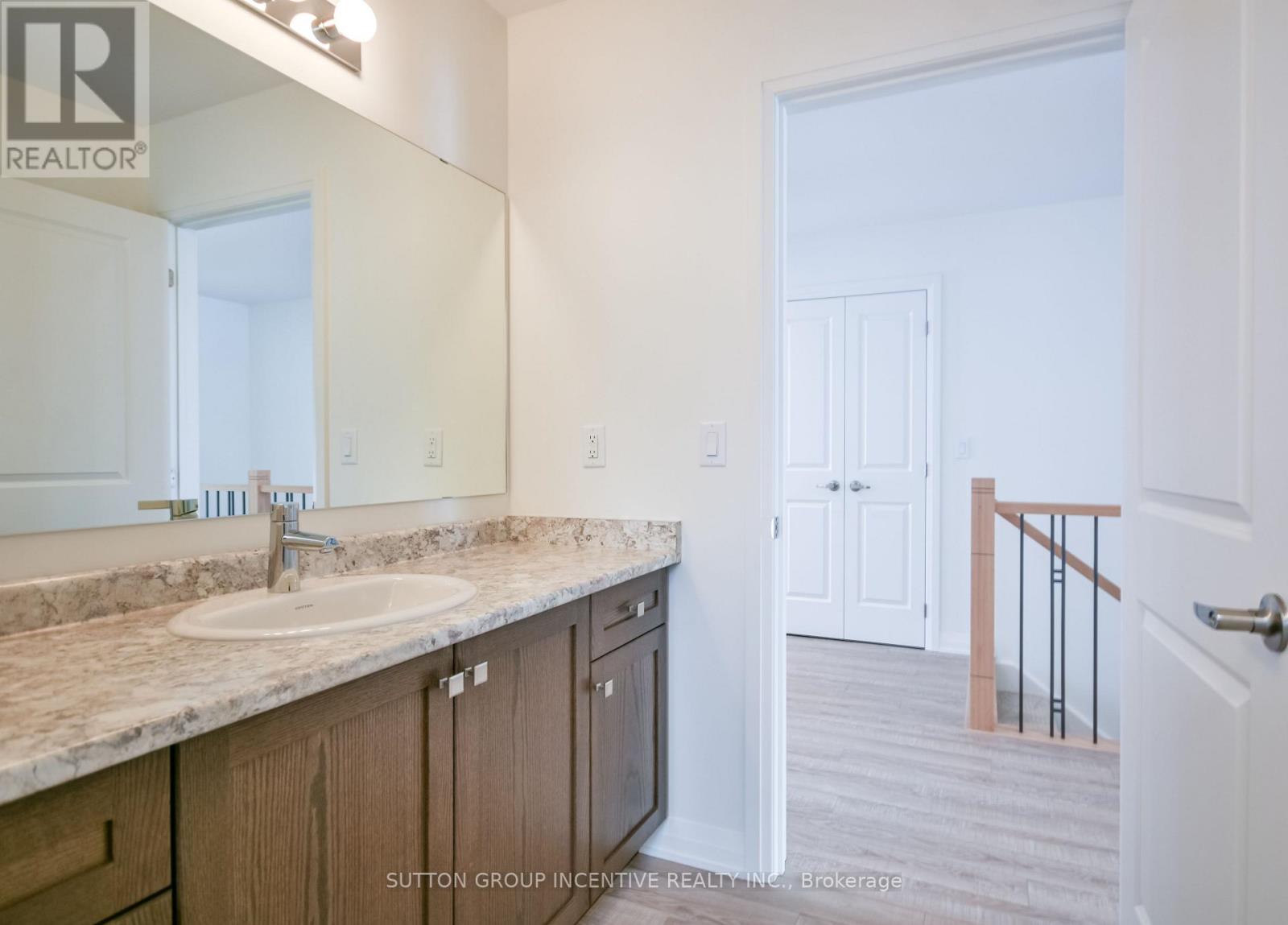 47 HAROLD AVENUE - 21