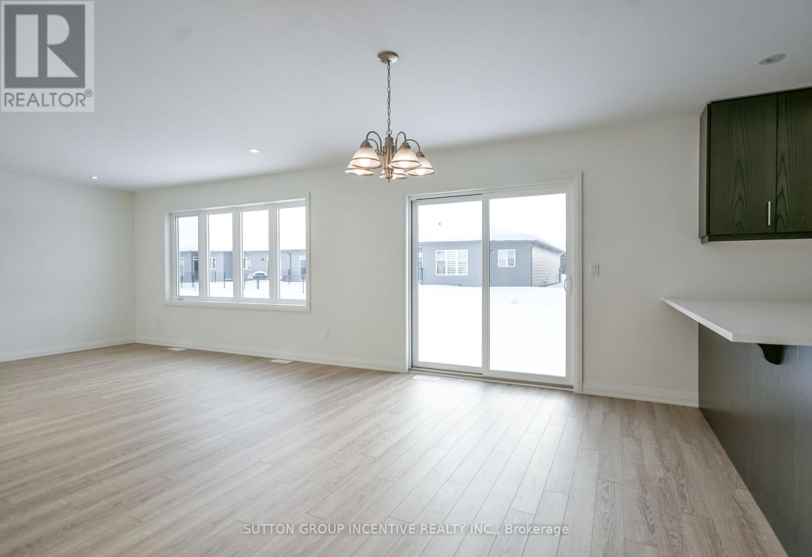 47 HAROLD AVENUE - 29