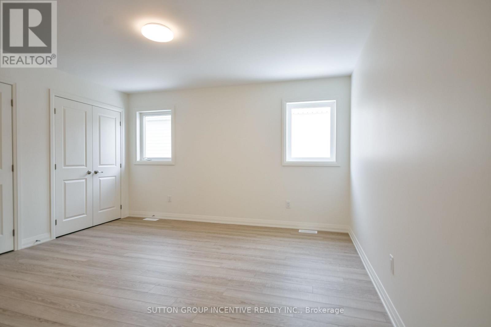 47 HAROLD AVENUE - 42