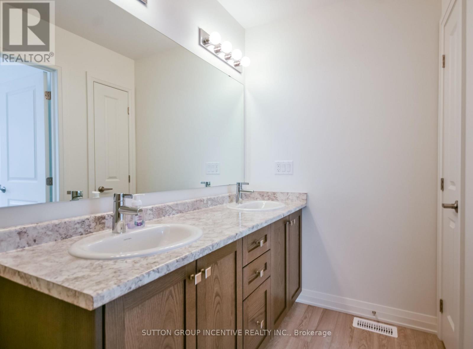 47 HAROLD AVENUE - 46