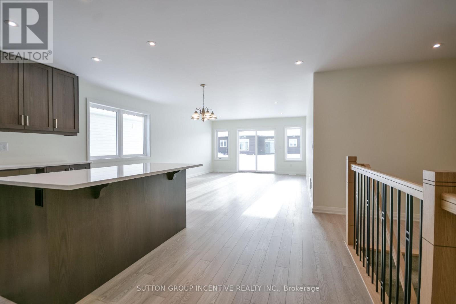 45 HAROLD AVENUE - 15