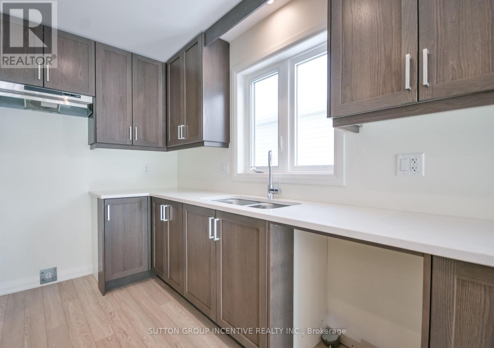 45 HAROLD AVENUE - 18
