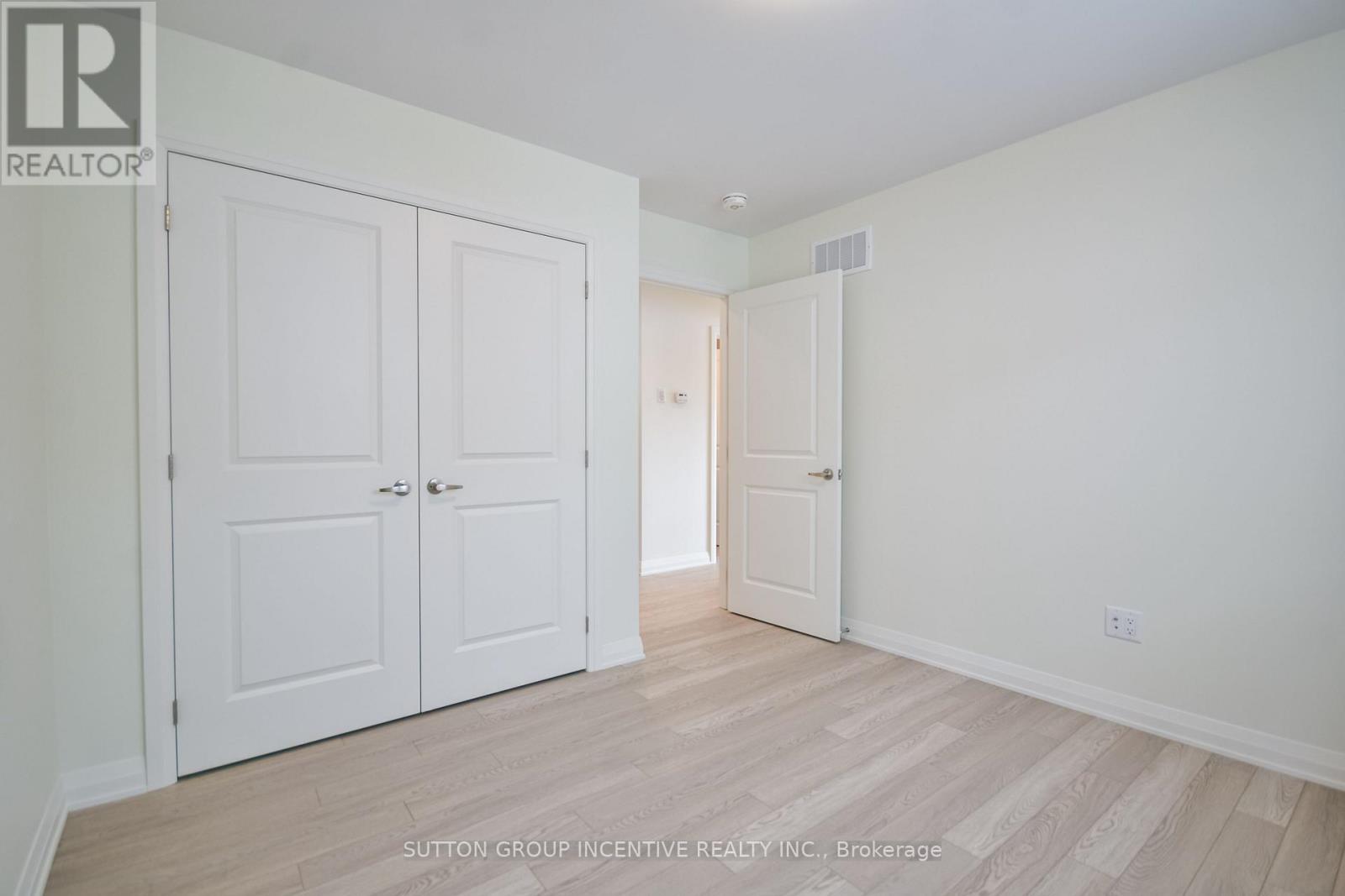 45 HAROLD AVENUE - 33
