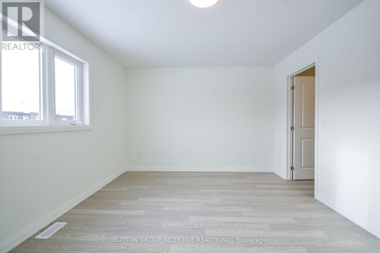45 HAROLD AVENUE - 38