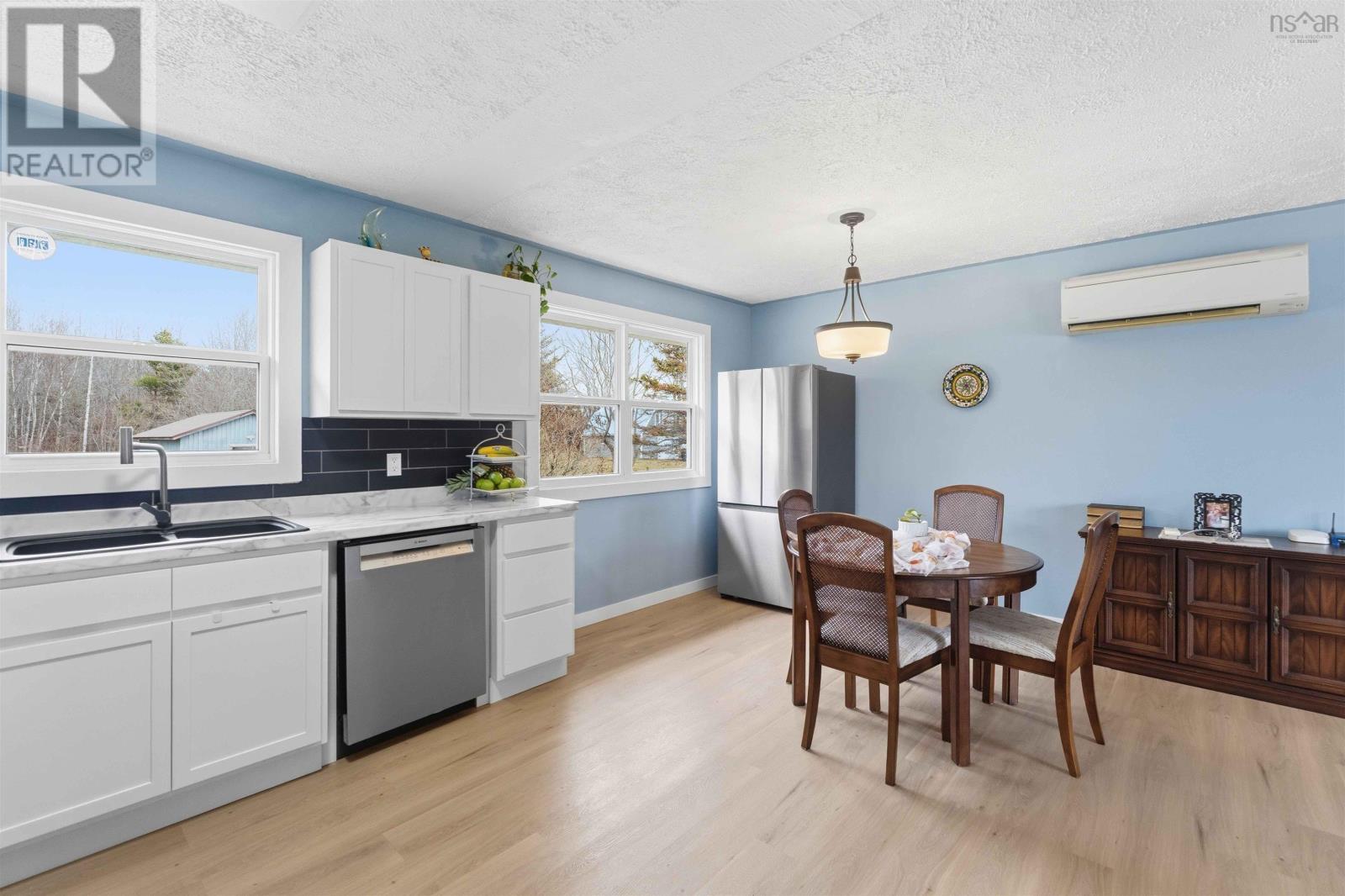882 Tremont Mountain Road - 8