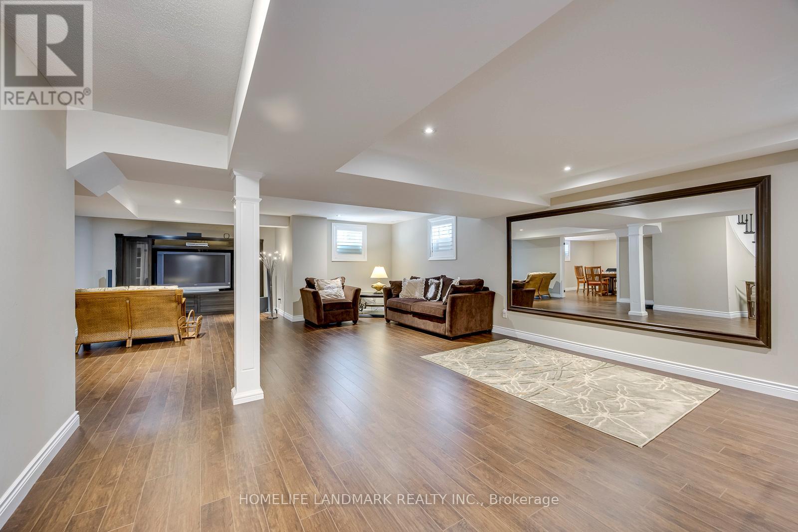 1248 BOWMAN DRIVE - 39