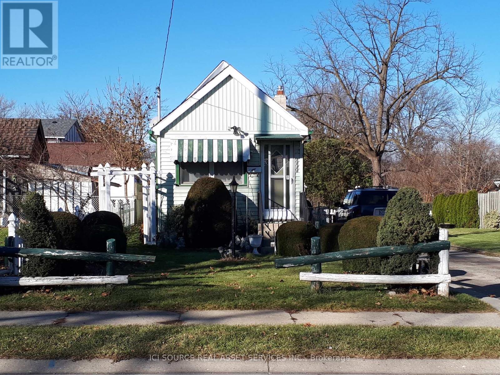 1026 YORK STREET - 1