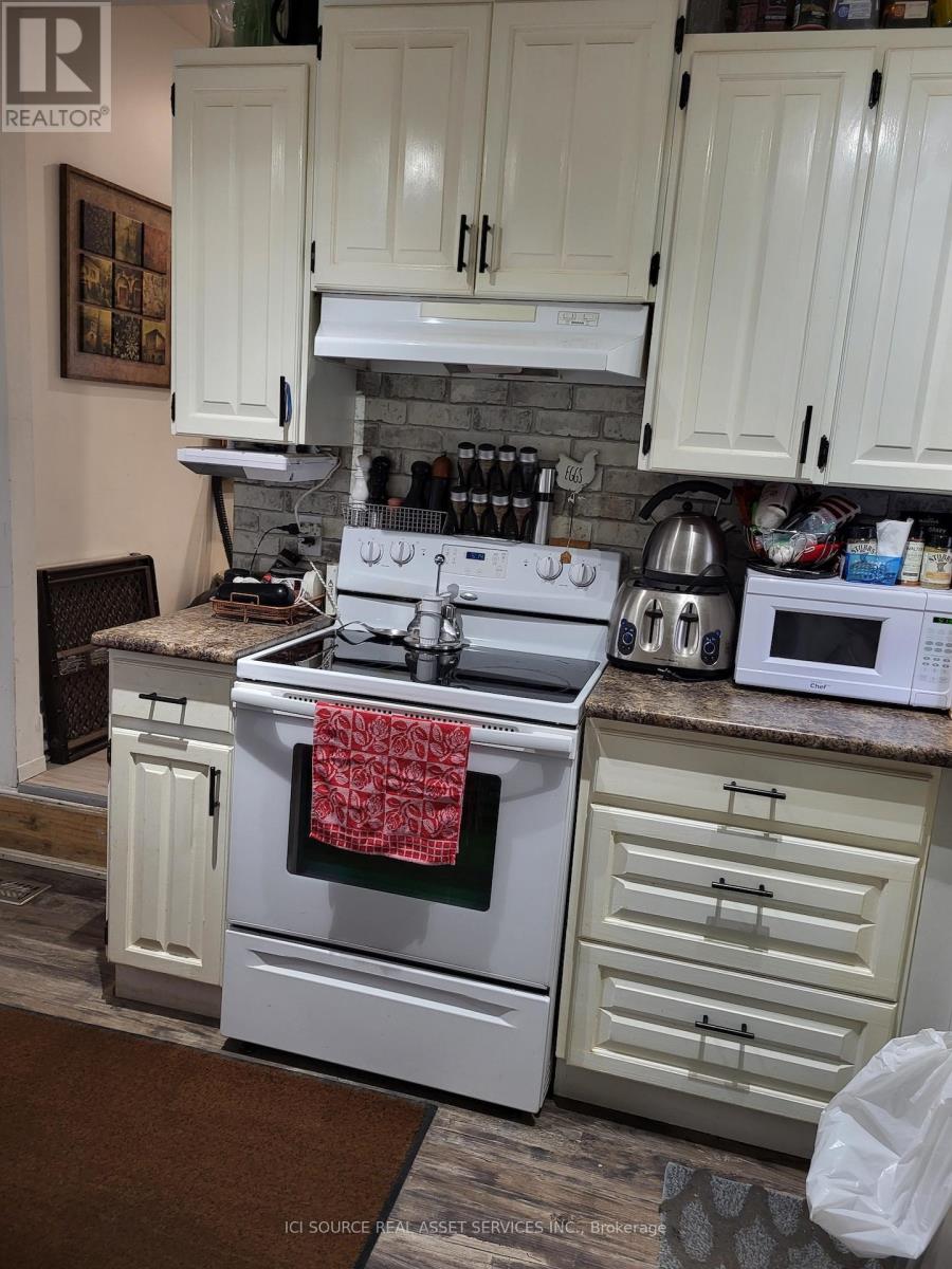 1026 YORK STREET - 17