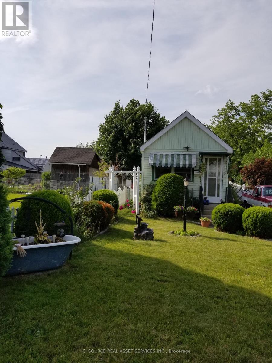 1026 YORK STREET - 25