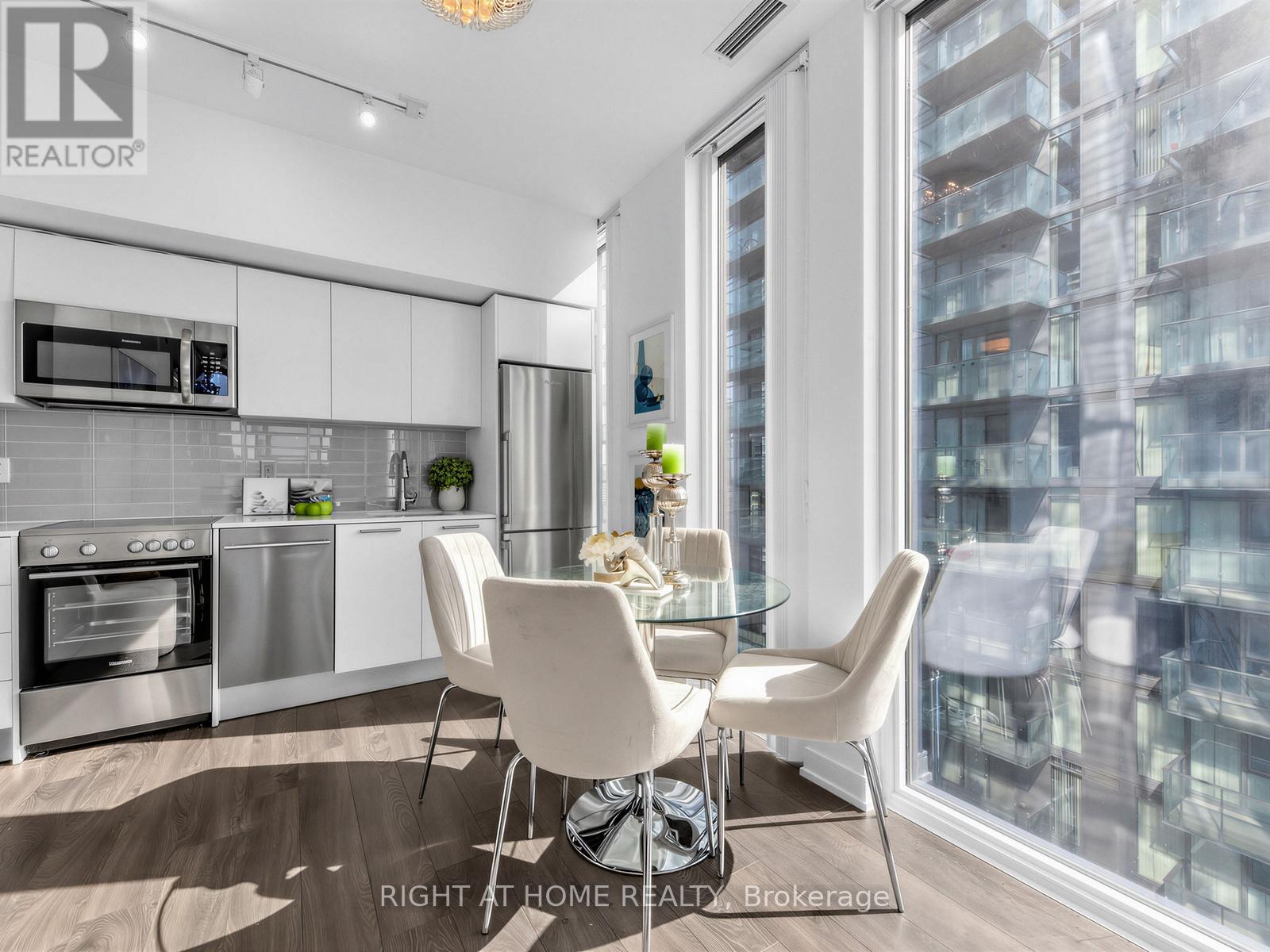 #2504 28 WELLESLEY STREET - 1