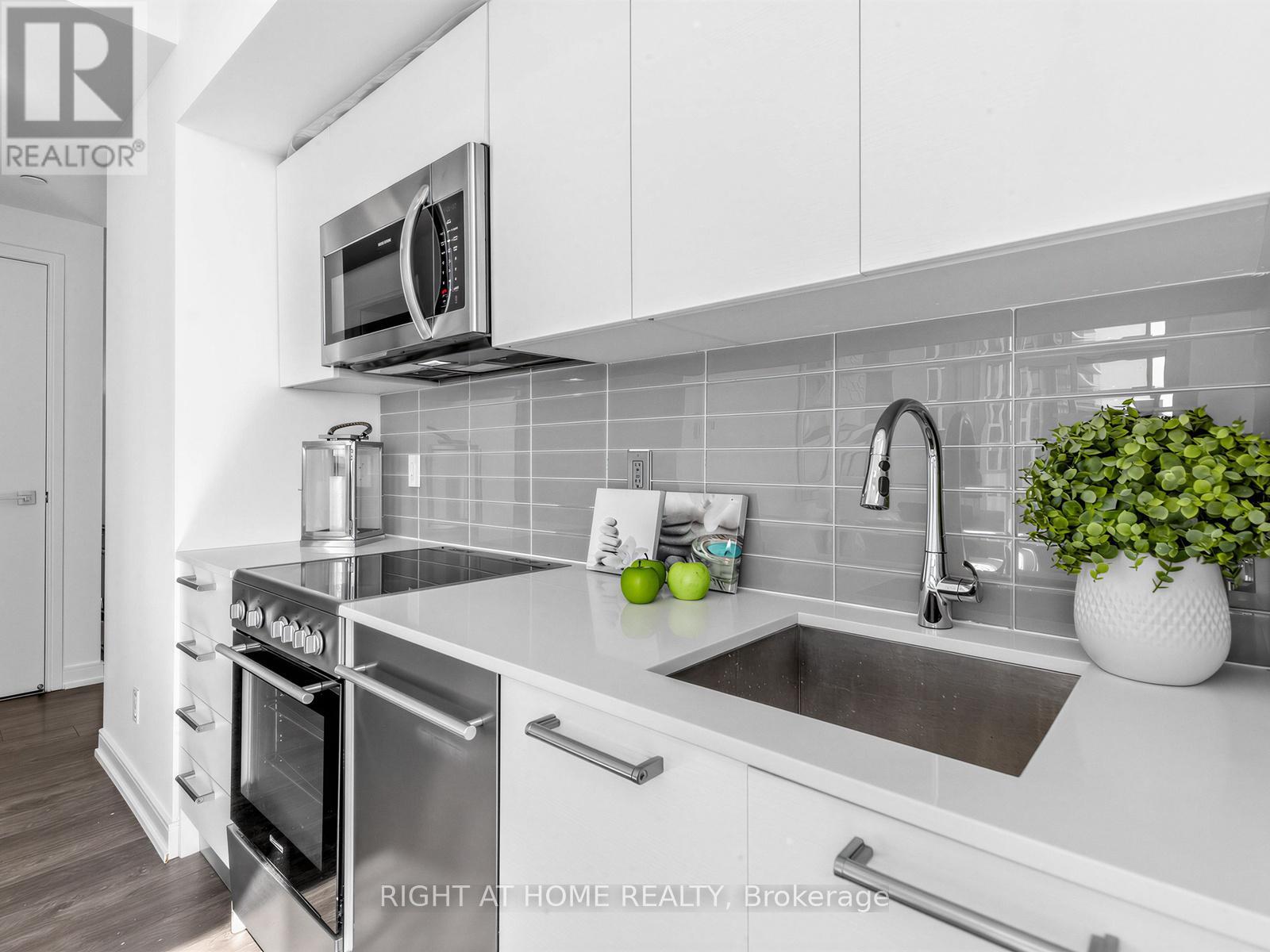 #2504 28 WELLESLEY STREET - 11