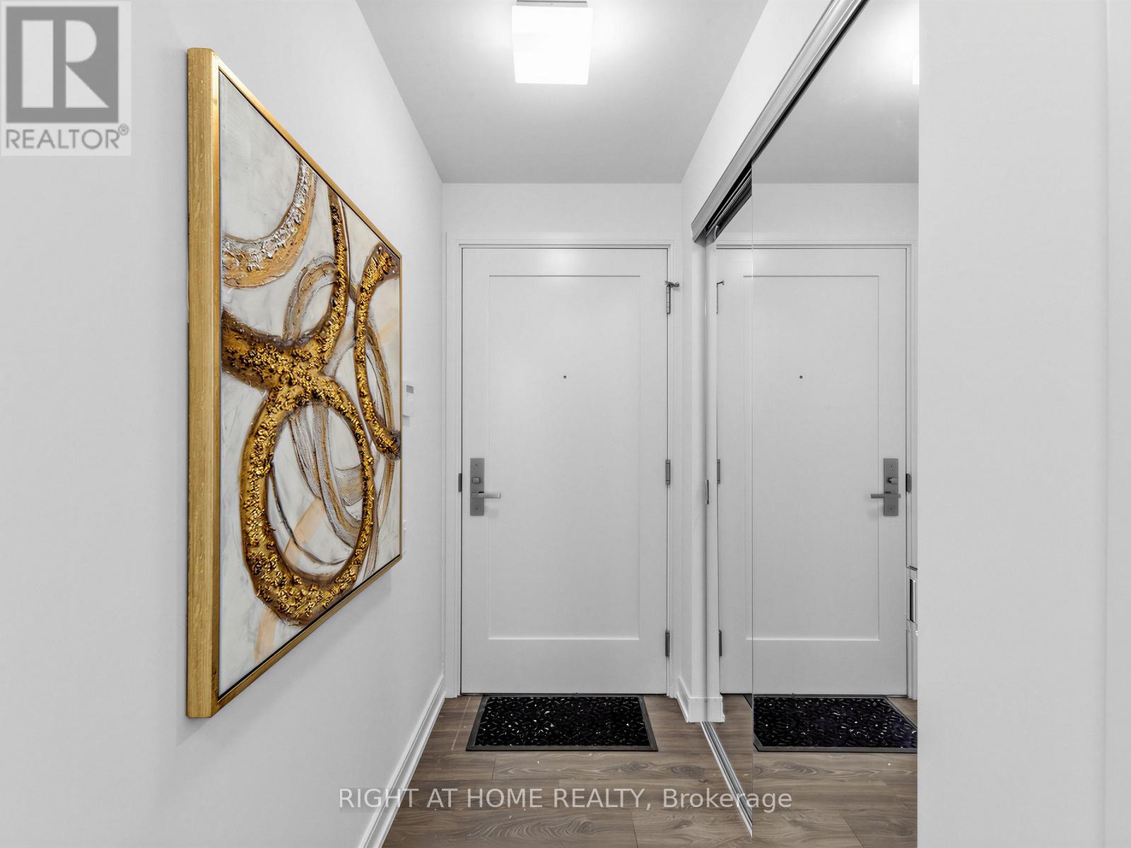 #2504 28 WELLESLEY STREET - 21