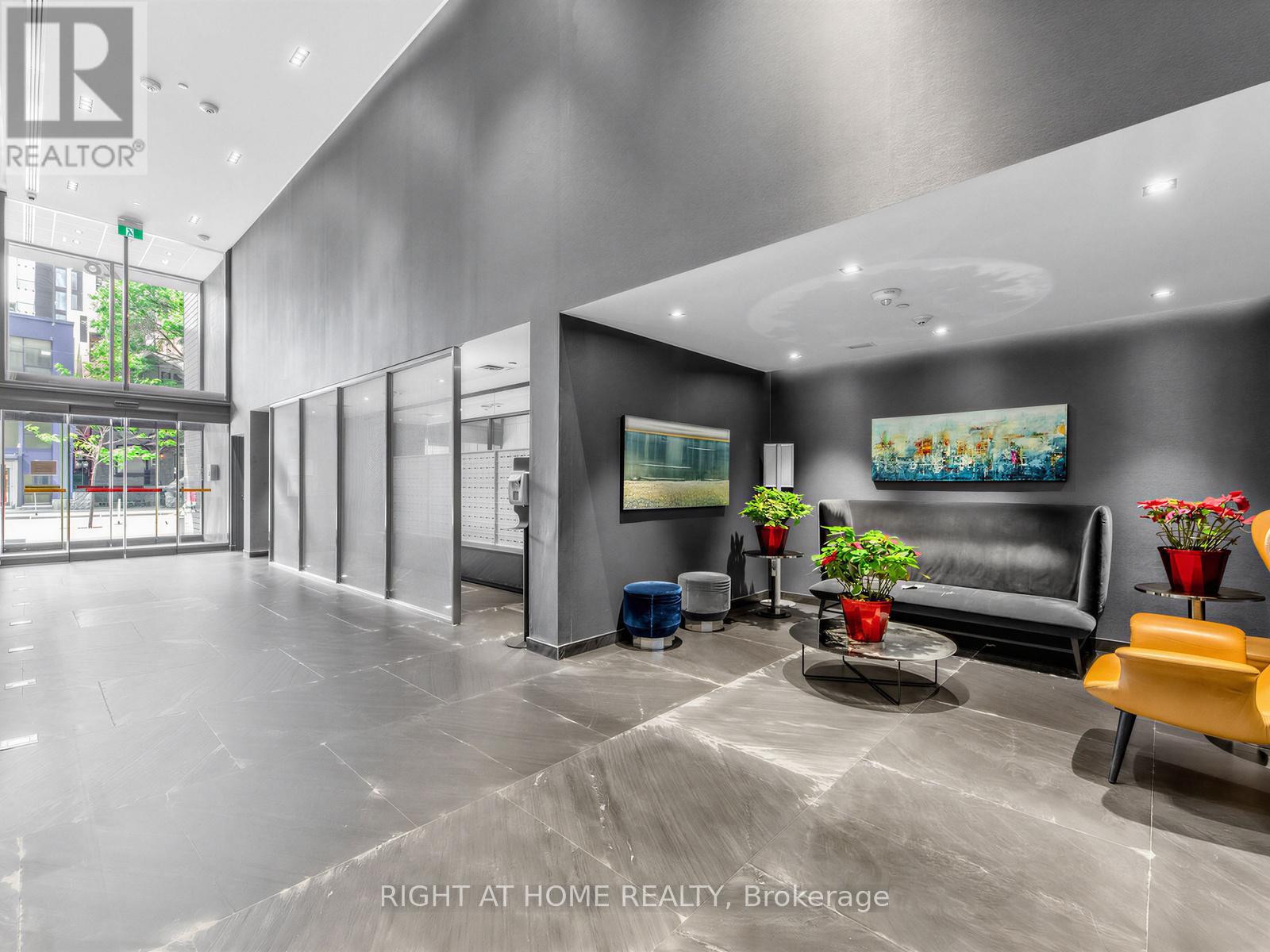 #2504 28 WELLESLEY STREET - 27