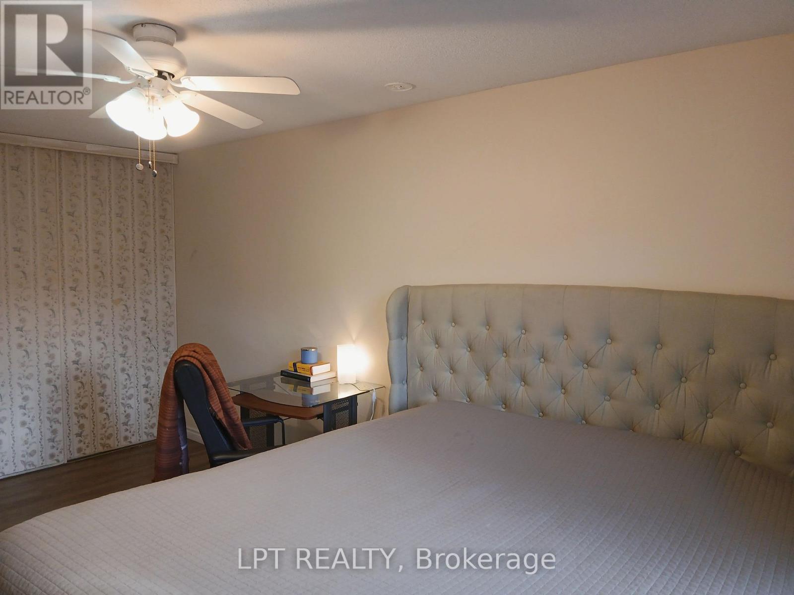 55H CHAUCER CRESCENT - 14